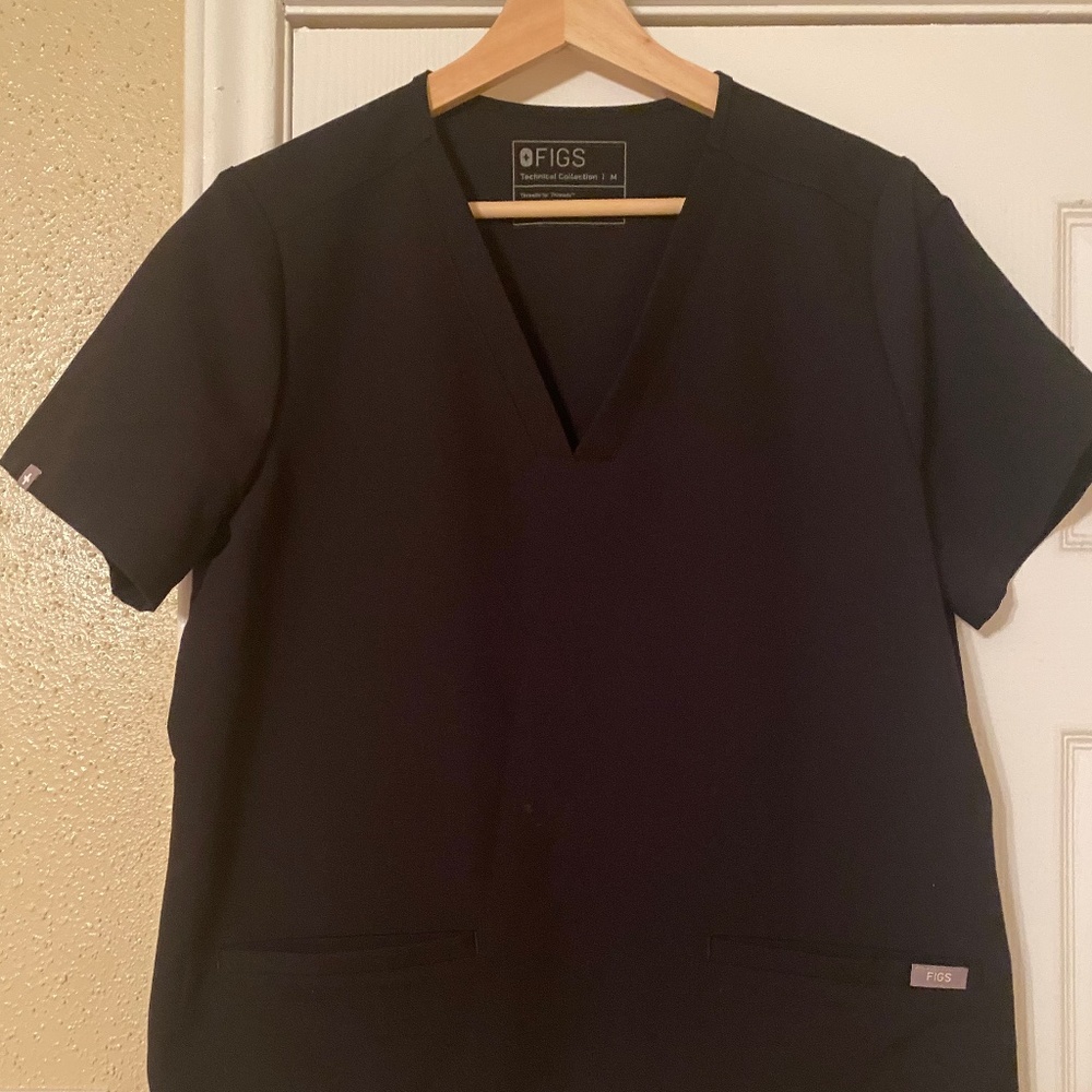 Figs Casma Three Pocket Scrub Top